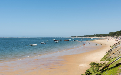 Arcachon dévoile ses plages mythiques, chiffres records et sérénité garantie